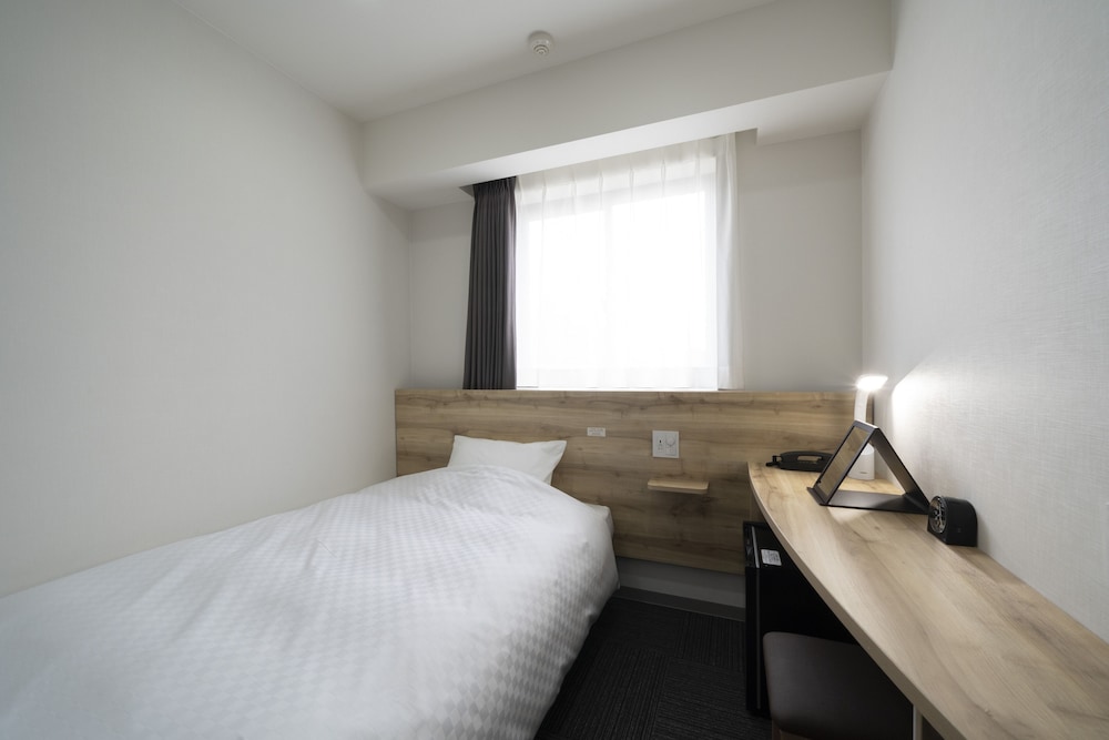 Standard Single Room, Non Smoking - Photo 1