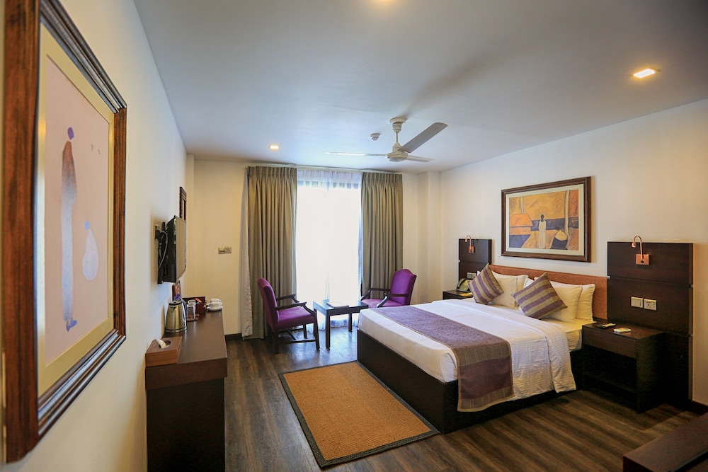 Deluxe Room with Garden Views