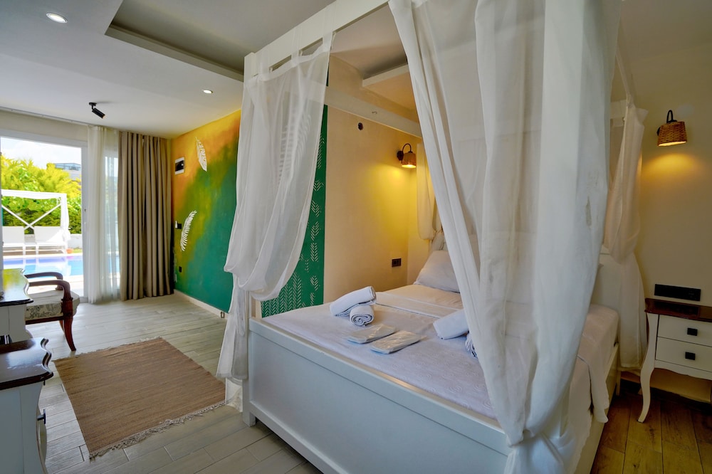 Deluxe Room - Photo 1