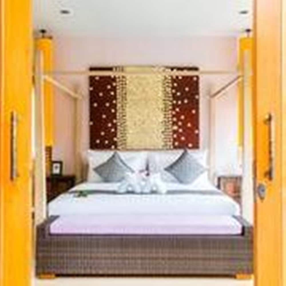 3 Bedroom Pool Villa Deluxe photo 2