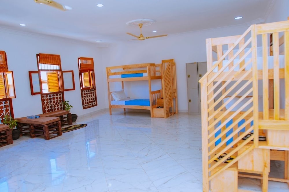 Standard Shared Dormitory, Mixed Dorm