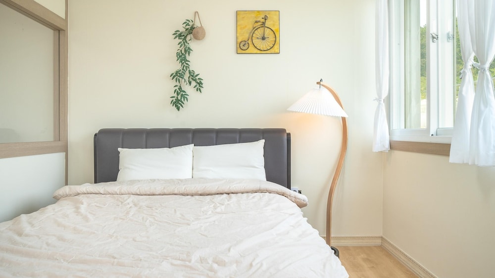 Basic Room, 1 Bedroom (Room 201) photo 3