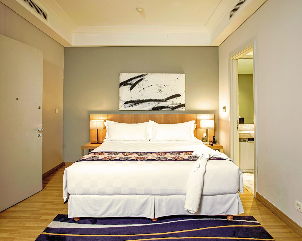 Available room