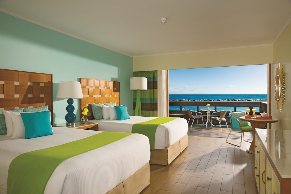 Sun Club Premium Deluxe Ocean Front Double
