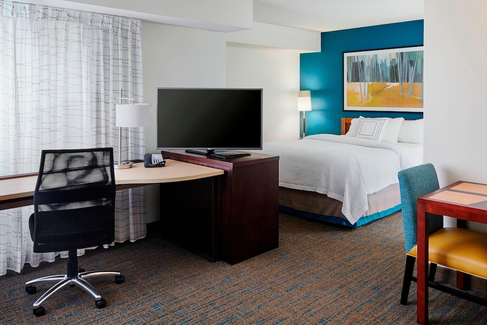 Suite, 2 Bedrooms (Mobility/Hearing Accessible, Tub) photo 1