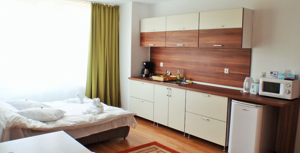 Apartment - Photo 2