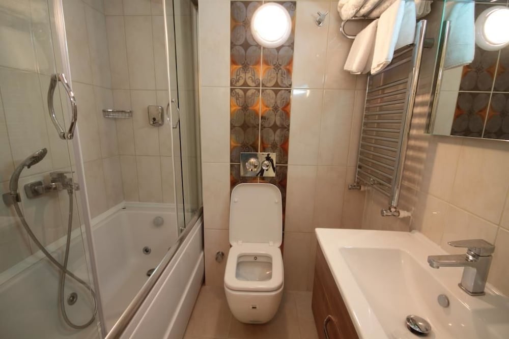 Single Room photo 2