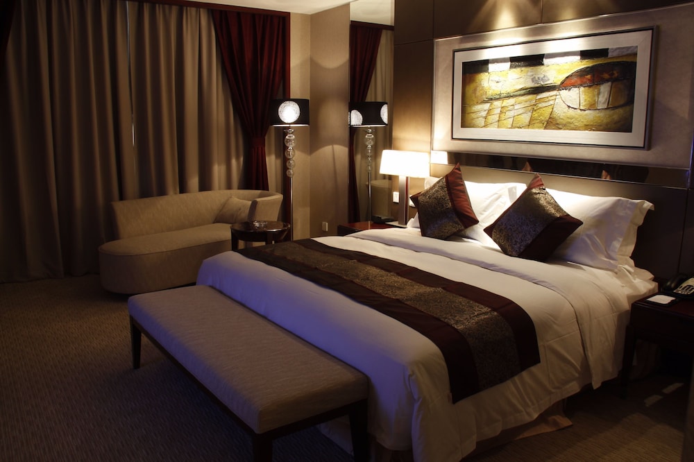 Business King Room