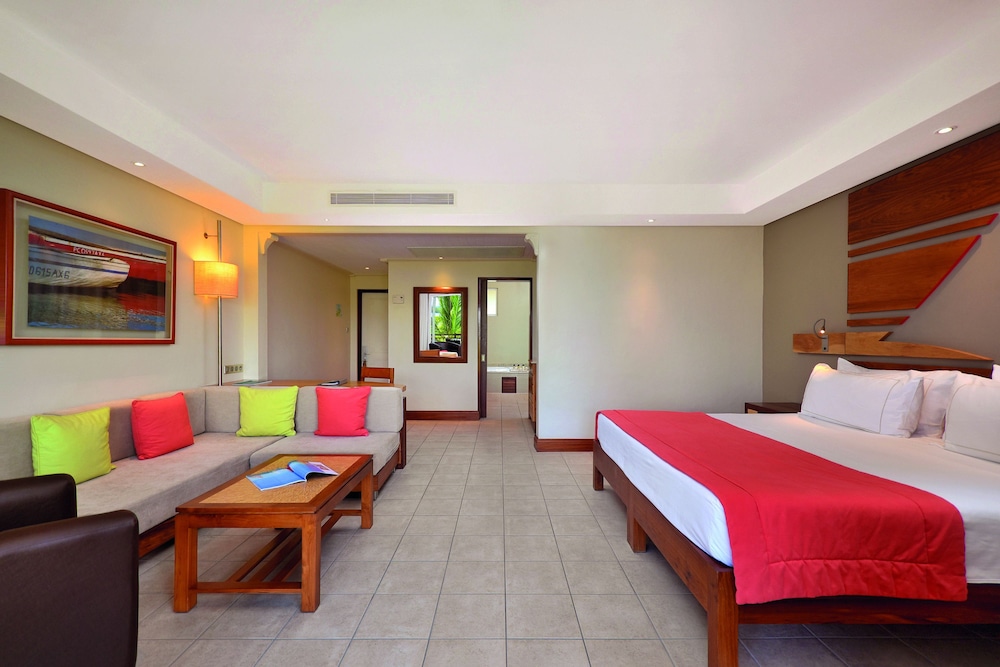 Deluxe Room Ground Floor (2 adults & 2 children) photo 1