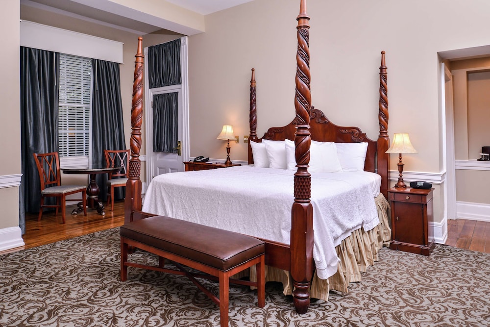 Room, 1 King Bed, Non Smoking (Historic)