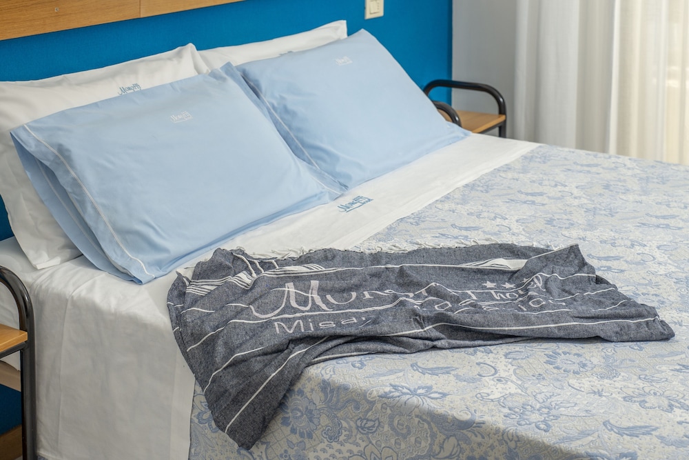 Double or Twin Room photo 3