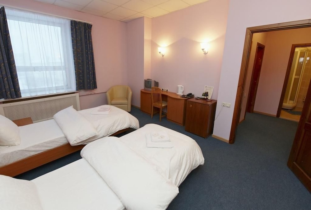 Standard Twin Room photo 2