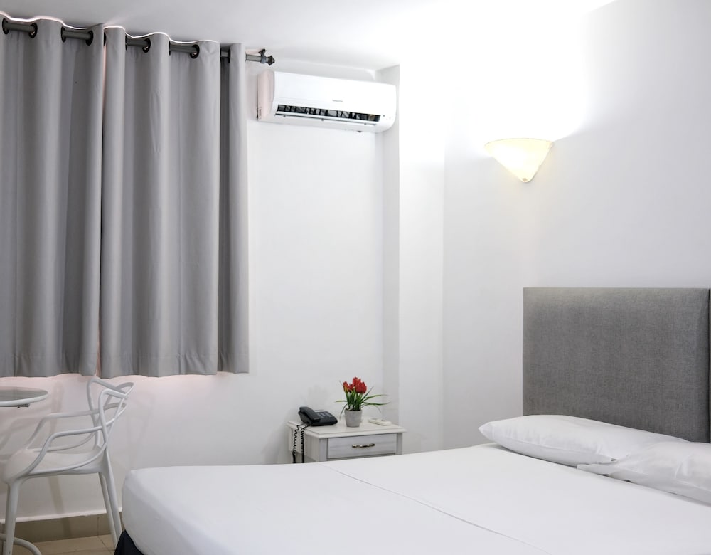 Double or Twin Room photo 2