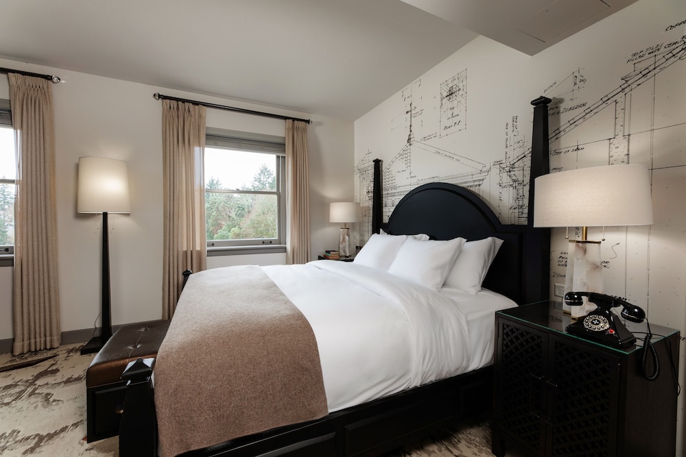 Room, 1 King Bed (Lodge) - Photo 1