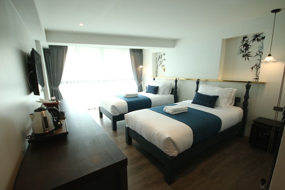 Standard Twin Room, 2 Twin Beds - Photo 3