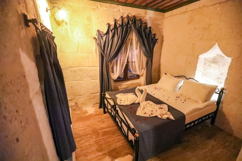 Efe Stone Room - Photo 1