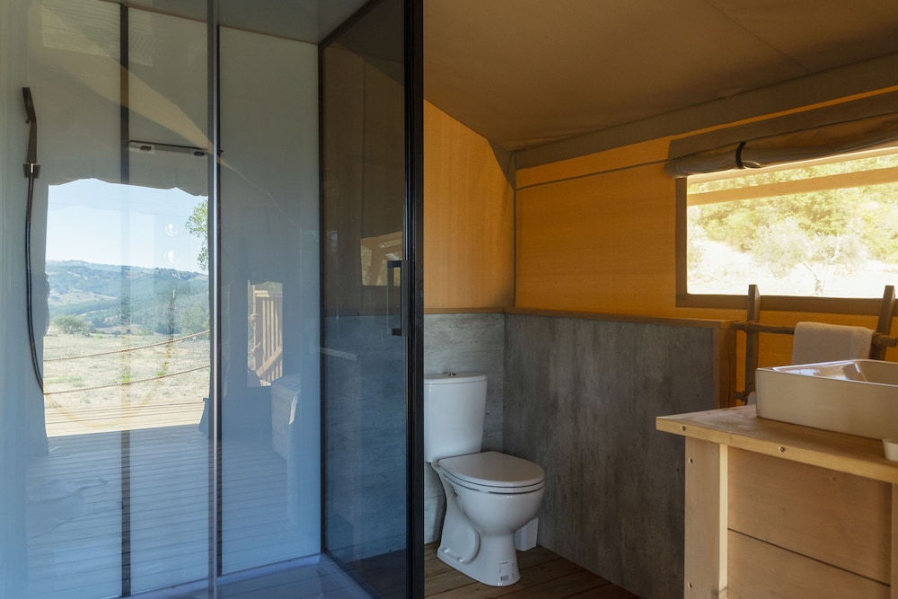 Deluxe Room, Private Bathroom ( Tenda Lusso Bagno Comet) - Photo 11
