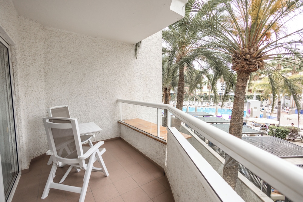 Superior Double Room, Balcony (2 Adults) thumbnail 5