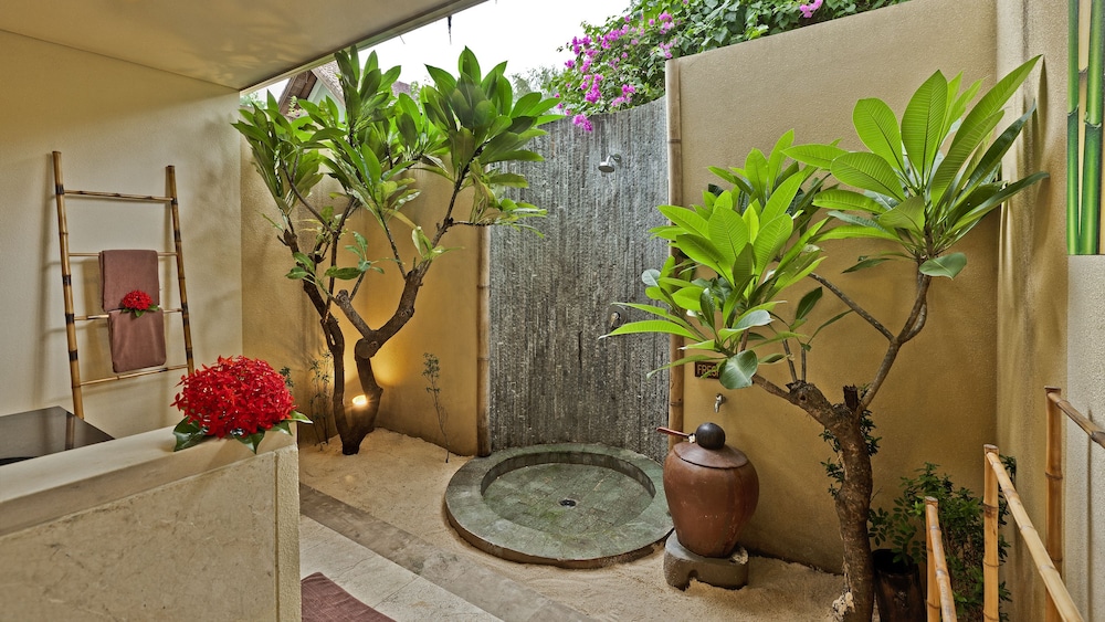 Suar Superior Room photo 3