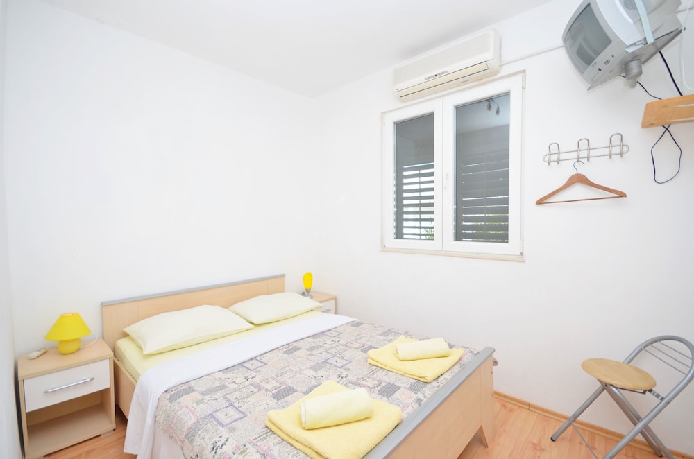 Apartment (A1)