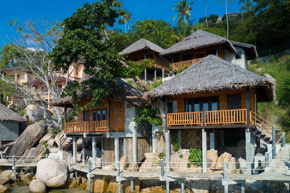 Deluxe Room, Beachfront (Free pick up and dop off at Mae Haad) - Photo 1