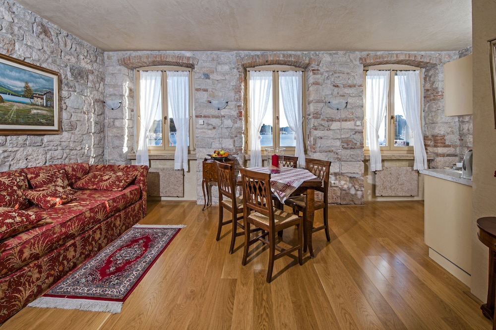 Apartment, 1 Bedroom, Sea View photo 1