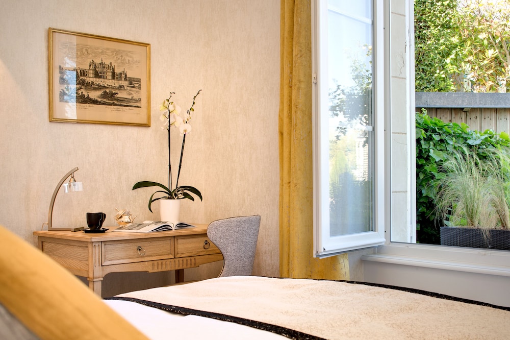 Chambre Supérieure (Manoir Ground Floor)