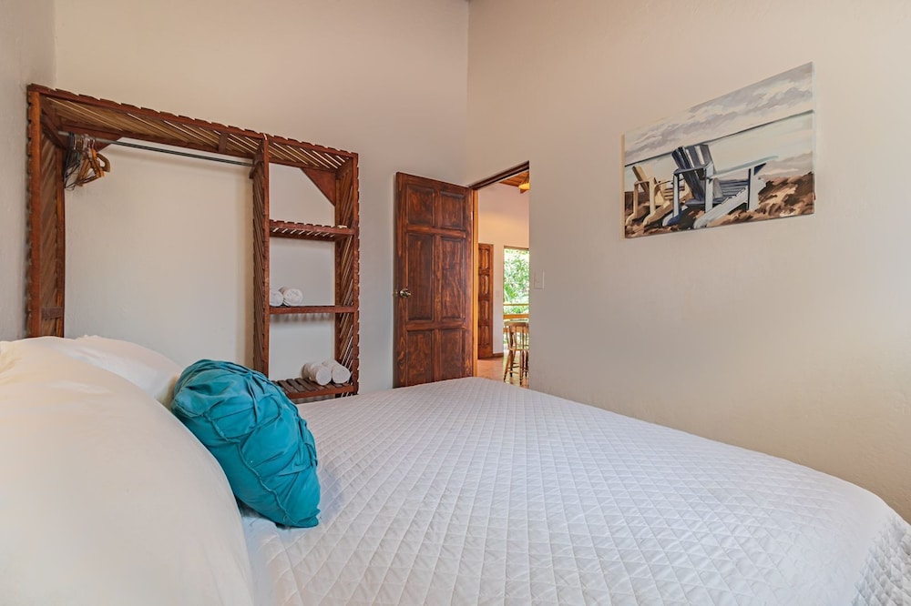 Apartment, 1 Bedroom, Kitchen, Beachfront (Apt. 7)