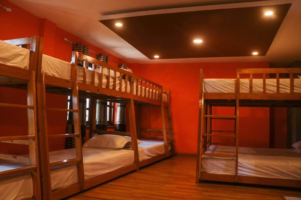 Deluxe Shared Dormitory, Women only