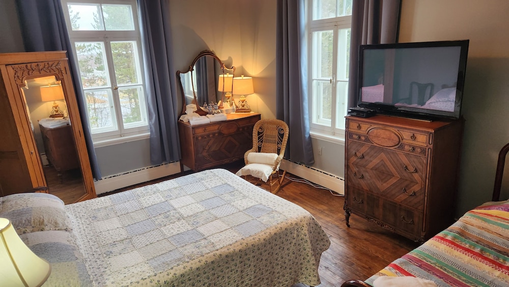 Basic Triple Room