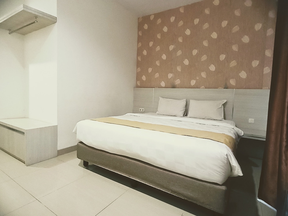 Deluxe Double or Twin Room - Photo 11