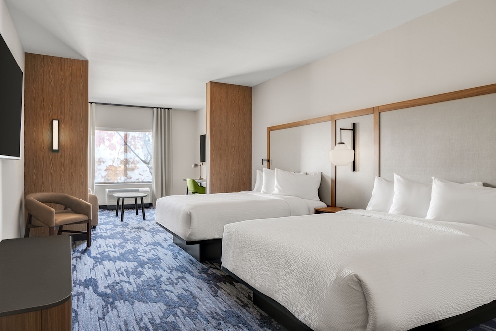 Suite, Multiple Beds