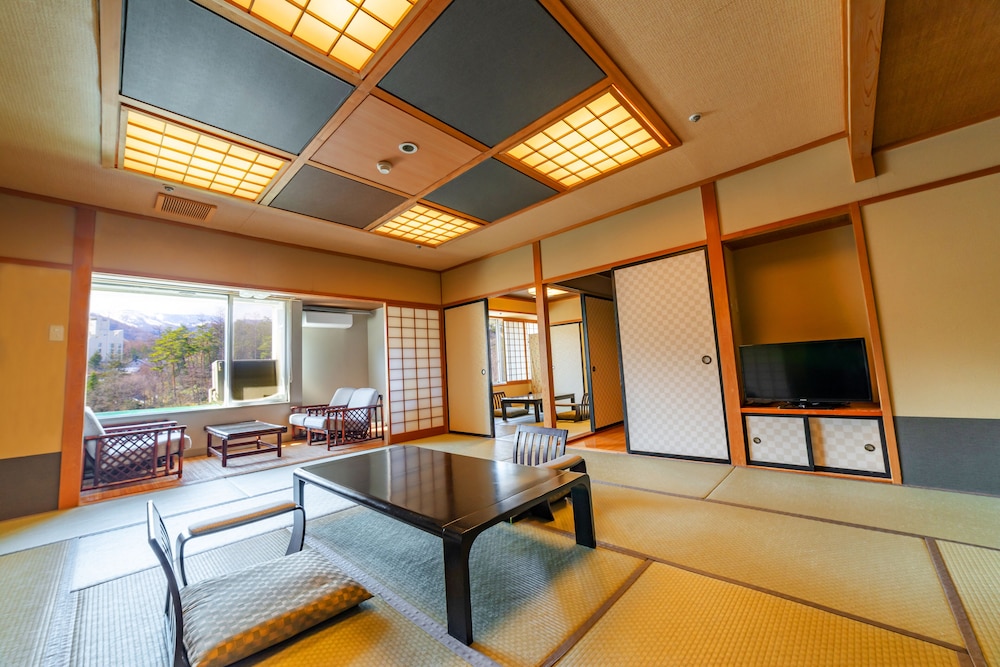Japanese Style Room (12 and 6 Tatami Mats) Smoking - Photo 7