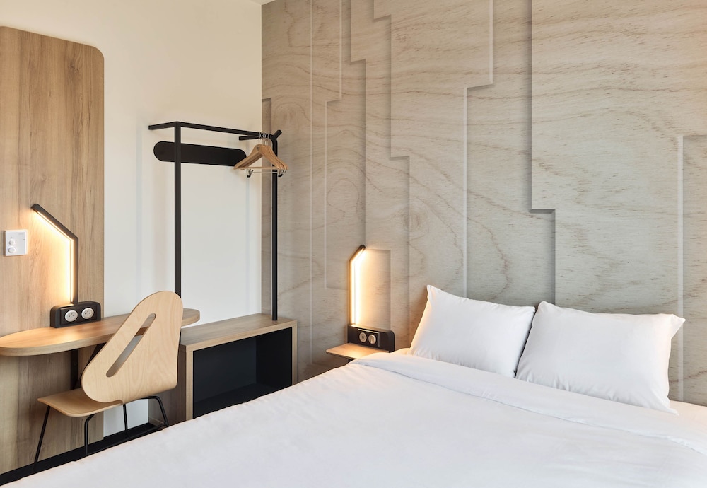 Double Room, Non Smoking - Photo 1