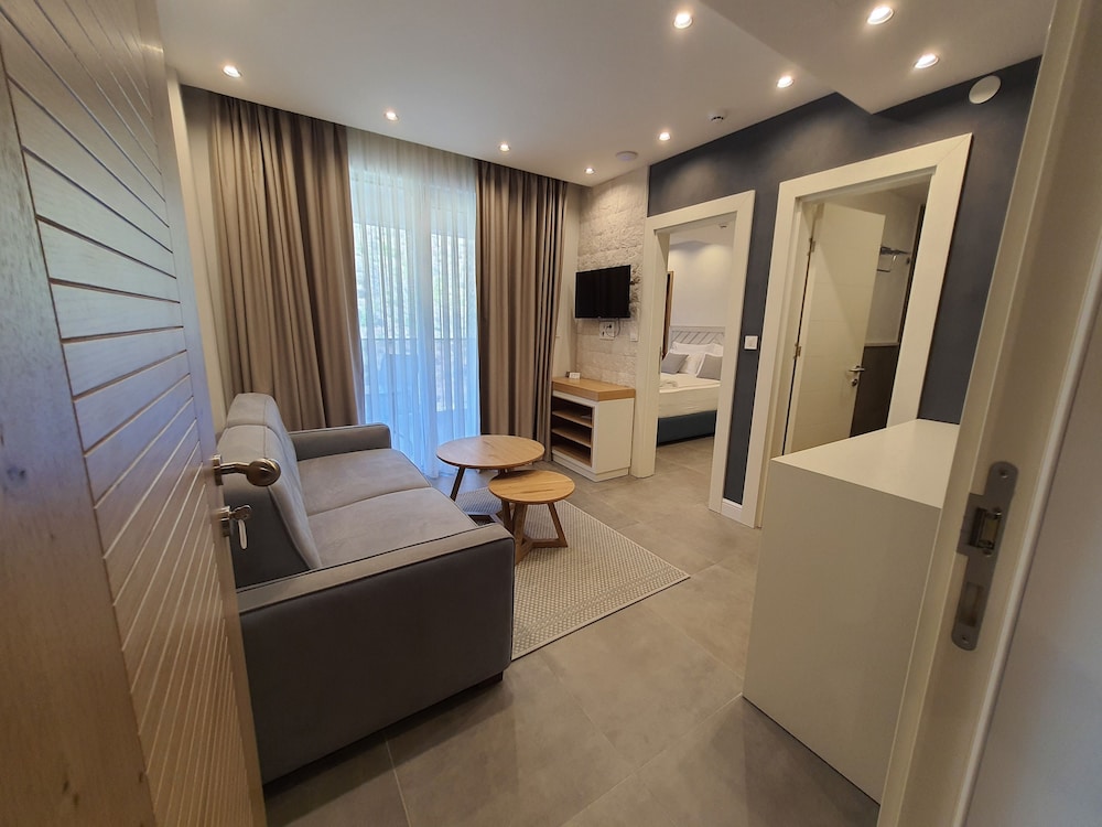 Superior Apartment, 1 Queen Bed with Sofa bed