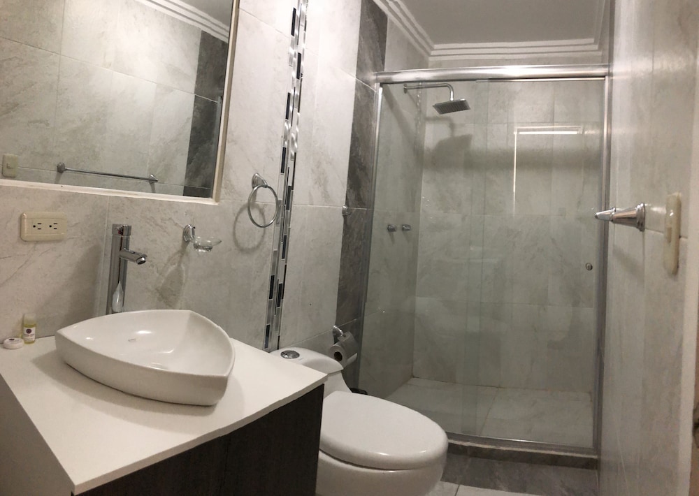 Standard Twin Room, 2 Twin Beds, Non Smoking, City View photo 3