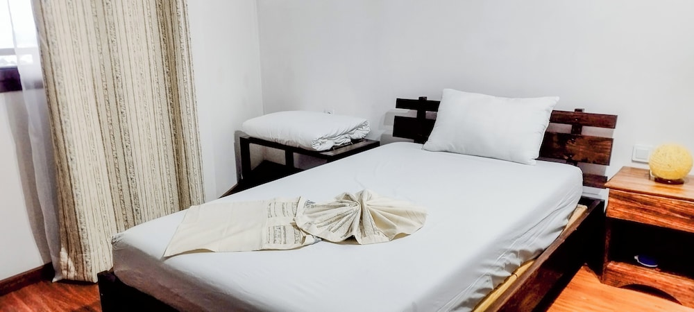 Single Room, City View