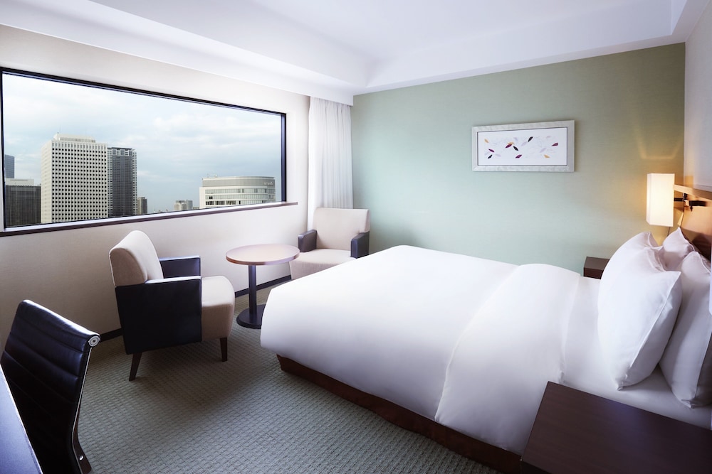 Room, 1 Queen Bed, Smoking, Business Lounge Access photo 1