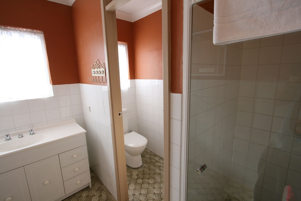 Panoramic Apartment, 1 Bedroom, Lake View, Lakeside (Unit 3) photo 2