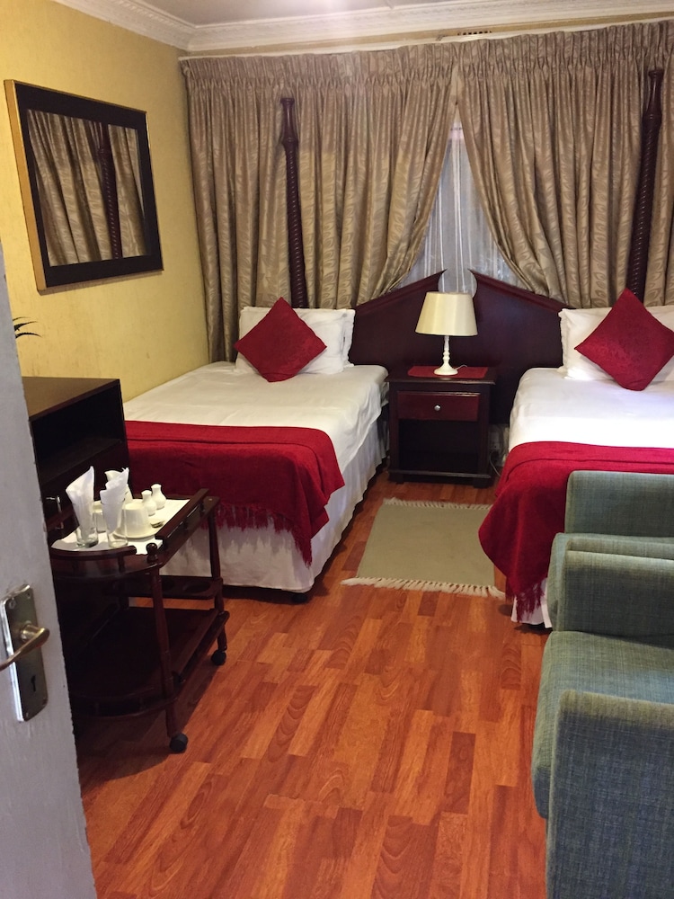 Business Double Room (Self Catering) photo 1