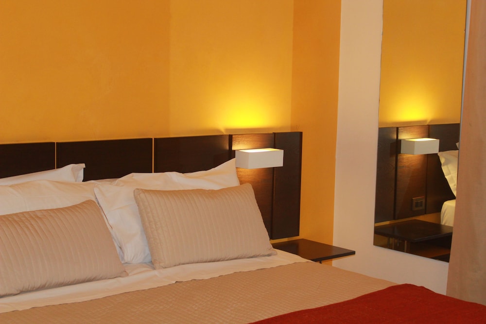 Double Room, Balcony, Sea View - Photo 5