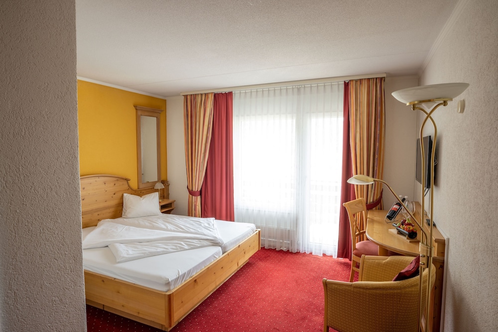Double room lake side with balcony photo 1