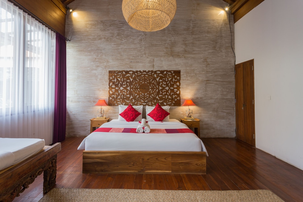 Junior Suite Pool View photo 2