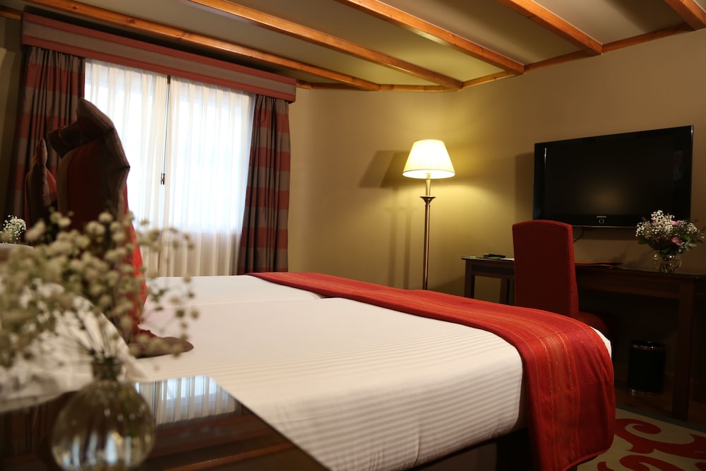 Family Villa (2 Adults and 2 Children) - Photo 7