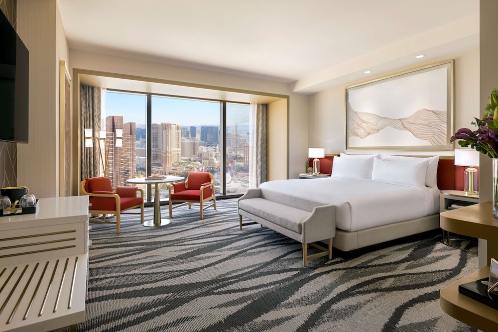 Premium Room, 1 King Bed (Strip View)