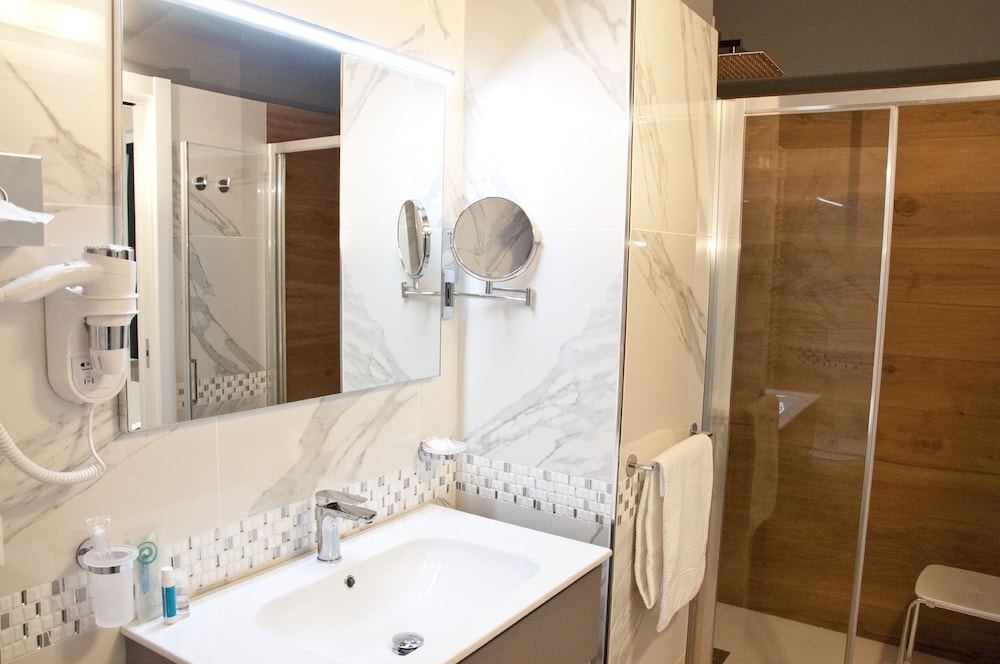 Superior Apartment, 1 Bedroom, Balcony, Garden View