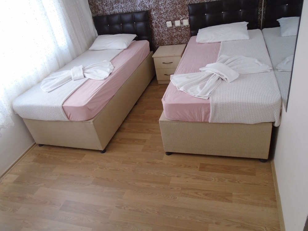 Standard Triple Room photo 3