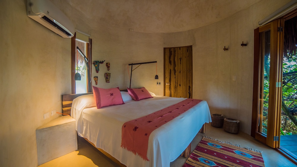 Casa Maya Partial Ocean View A/c