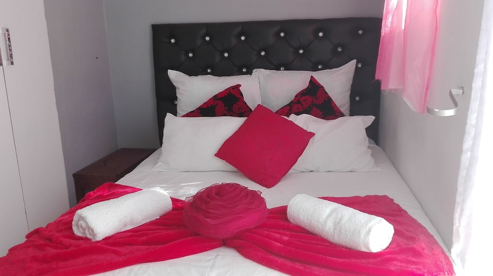 Deluxe Double Room, Accessible, City View photo 3