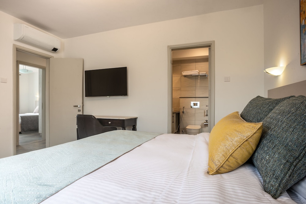 Luxury Apartment, 2 Bedrooms, Non Smoking photo 2